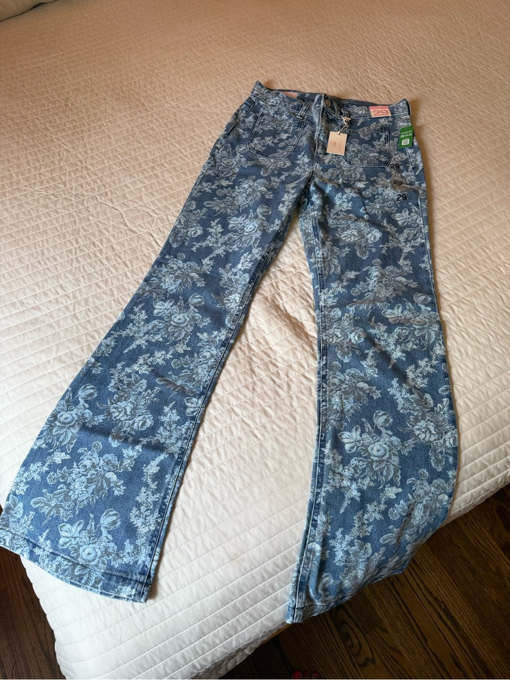 Floral Print Wide-Leg Jeans in Blue